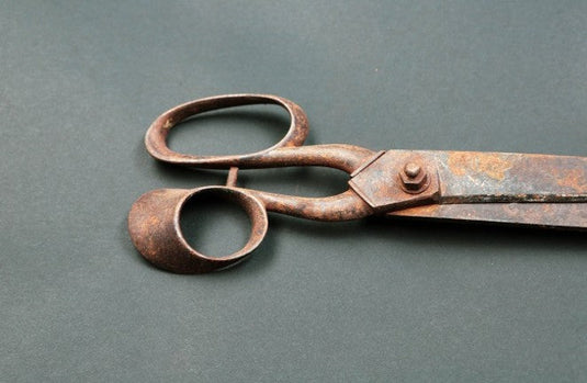 Simple Steps to Clean and Maintain Rusty Scissors and Shears: Essential Care and Pro Tips